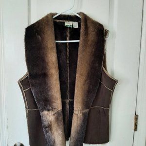 Mountain lake faux fur vest